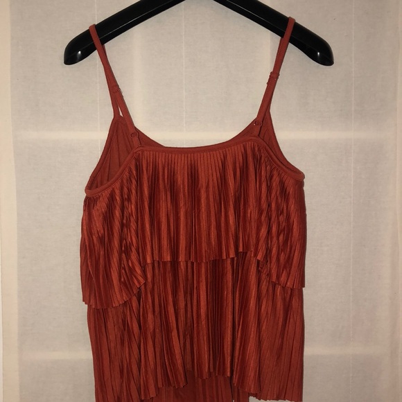 Flowy Tiered Blouse - Picture 3 of 3